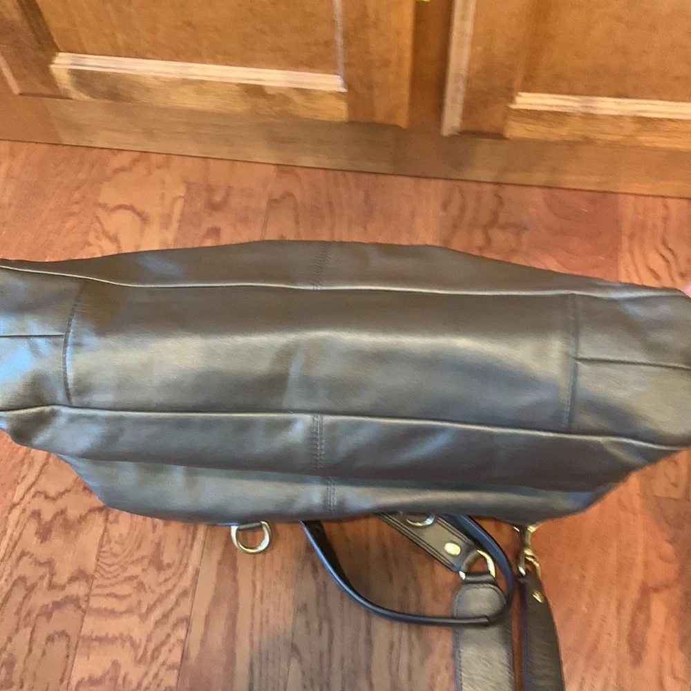 Metallic Coach purse - Picture 3 of 5